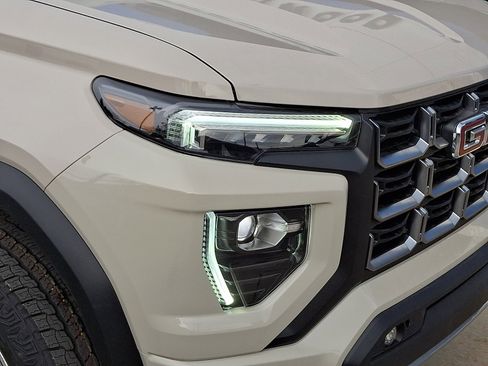 New 2026 GMC Canyon AT4 image 9