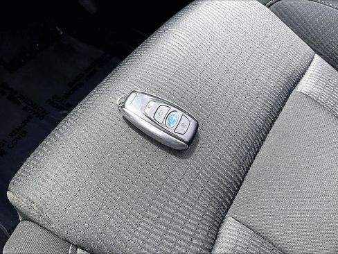 Used 2023 Subaru Ascent Premium w/ Convenience Package AWD/4WD image 14