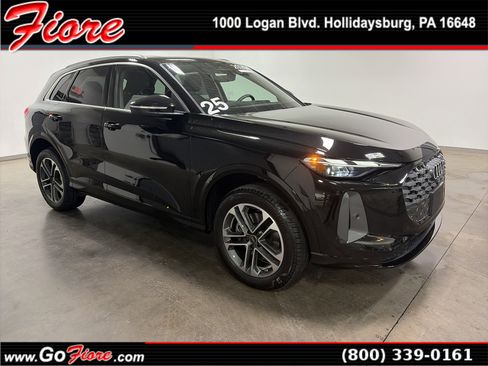 Certified 2025 Audi Q5 Premium w/ Convenience Package image 1