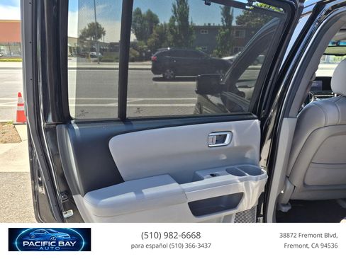 Used 2013 Honda Pilot Touring image 11
