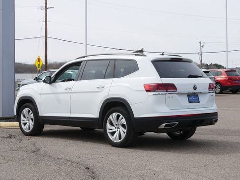 Certified 2023 Volkswagen Atlas SE image 5