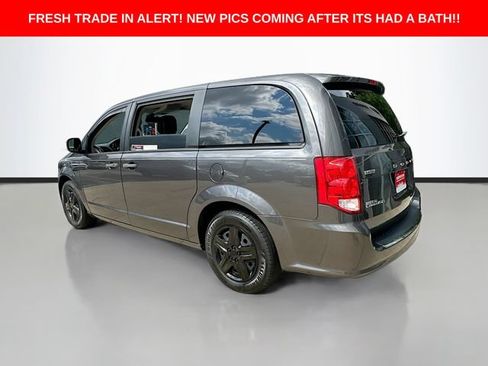 Used 2019 Dodge Grand Caravan SE w/ UConnect Hands-Free Group FWD image 8