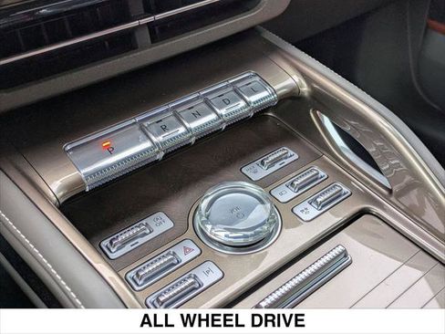 Used 2024 Lincoln Nautilus Black Label image 19