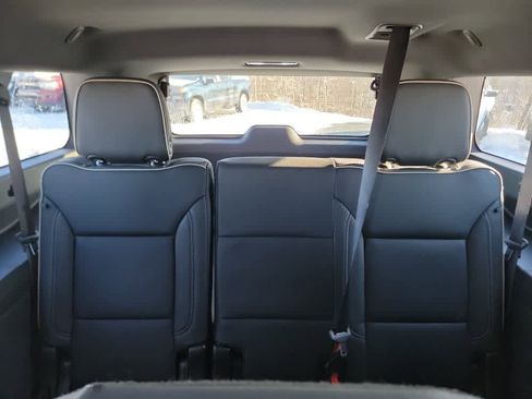 Certified 2024 Chevrolet Suburban Premier image 20