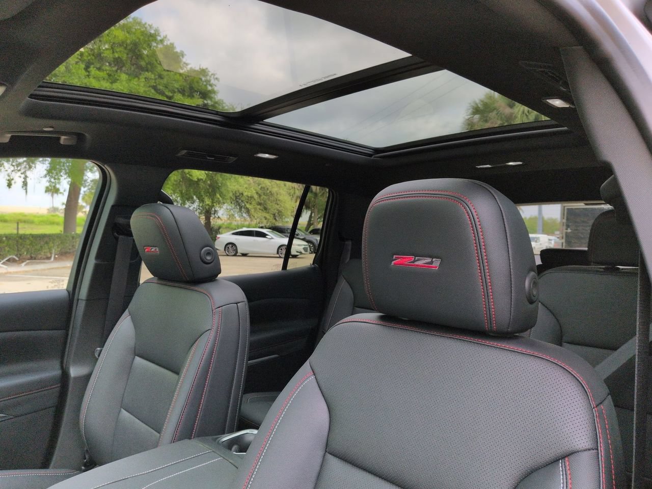 New 2026 Chevrolet Traverse Z71 w/ Enhanced Driving Package AWD/4WD image 21
