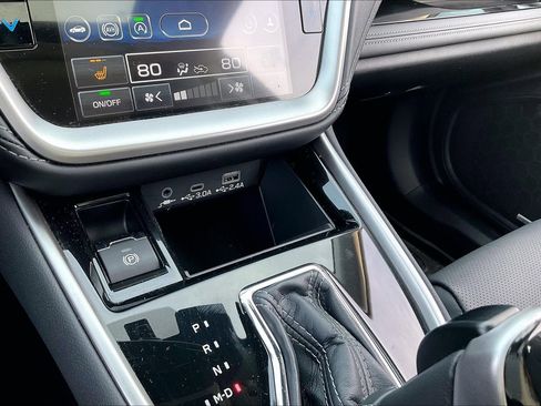 Certified 2025 Subaru Outback Limited w/ Popular Package #2 image 25