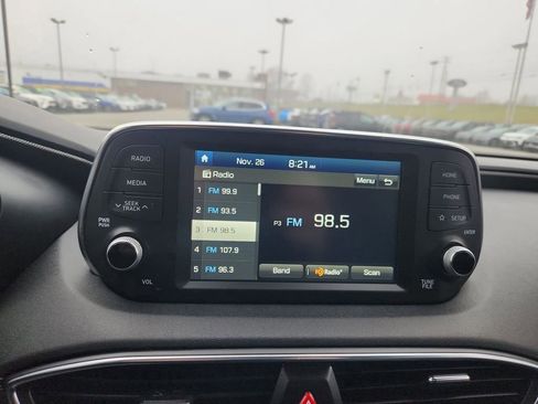 Used 2020 Hyundai Santa Fe SEL w/ Convenience + Premium Package image 18