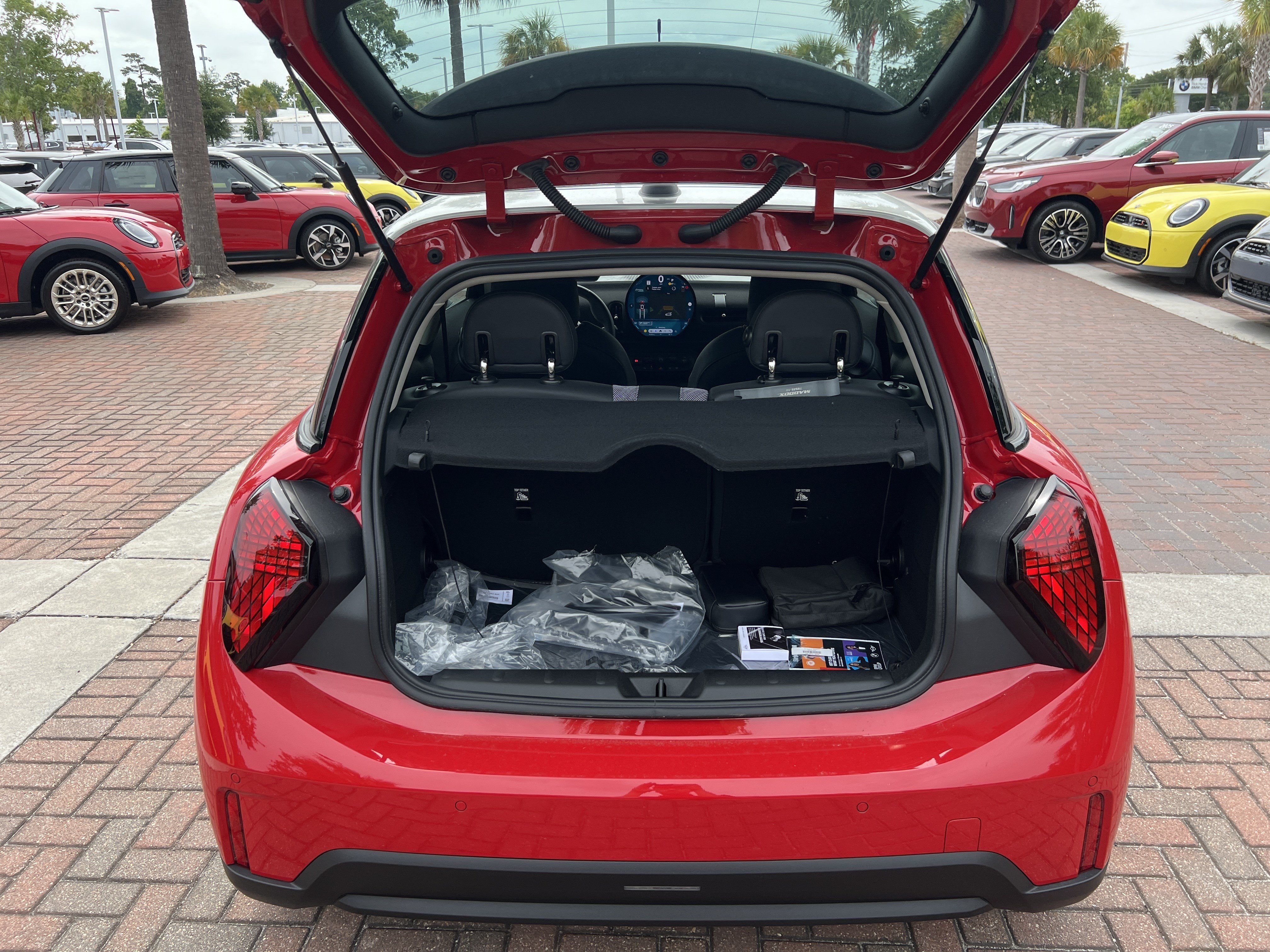 Used 2026 MINI Cooper 2-Door Hardtop FWD image 20