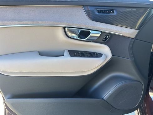 New 2026 Volvo XC90 B6 Plus w/ Protection Package Premier AWD/4WD image 13
