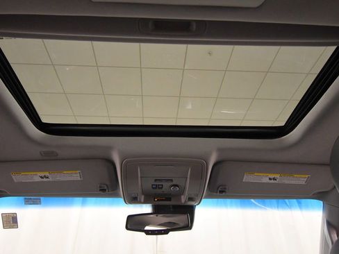 Used 2016 Chevrolet Suburban LTZ AWD/4WD image 13