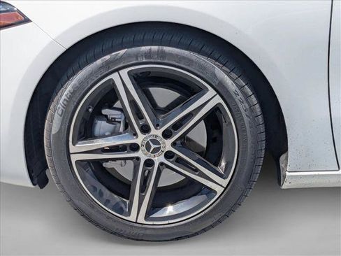 Used 2022 Mercedes-Benz A 220 image 18