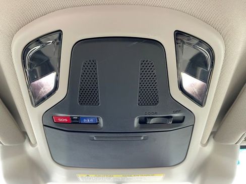 Used 2021 Subaru Outback Premium image 26