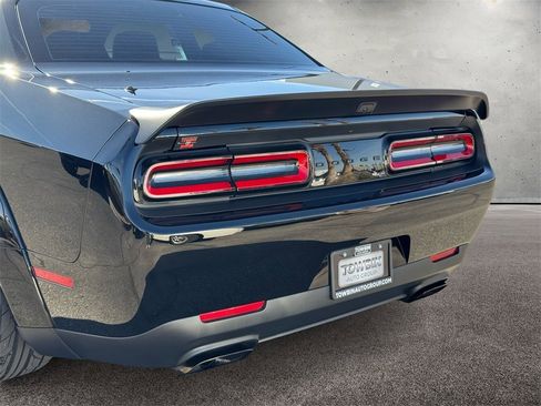 Used 2023 Dodge Challenger SRT Hellcat Redeye image 5