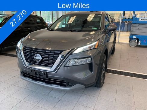 Used 2023 Nissan Rogue SV w/ SV Premium B Package AWD/4WD image 2