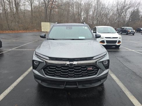 Used 2024 Chevrolet TrailBlazer RS image 3