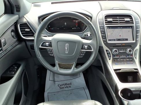 Used 2020 Lincoln Nautilus Reserve AWD/4WD image 4