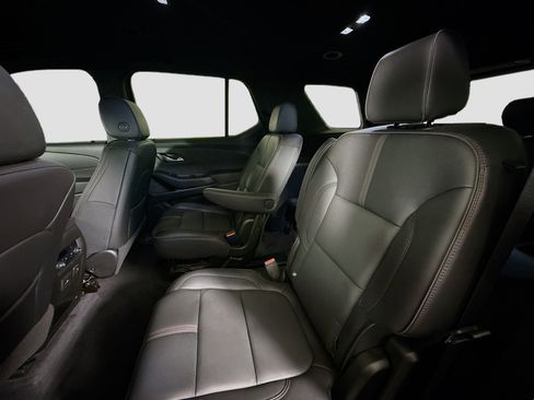 Used 2022 Chevrolet Traverse RS w/ LPO, Floor Liner Package image 25