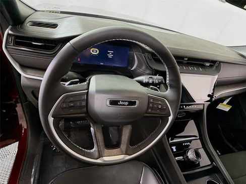 New 2026 Jeep Grand Cherokee L 4WD image 6