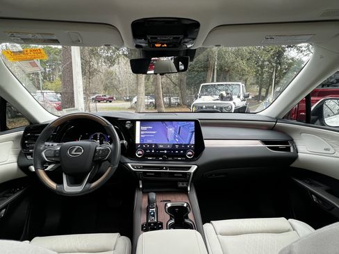 Used 2023 Lexus RX 350 w/ Cold Area Package image 35