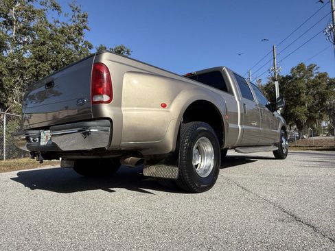 Used 2002 Ford F350 2WD Crew Cab DRW Super Duty image 22