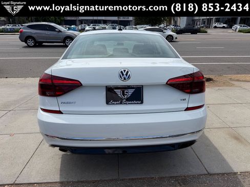 Used 2018 Volkswagen Passat 2.0T R-Line w/ R-Line Lighting Package FWD image 6