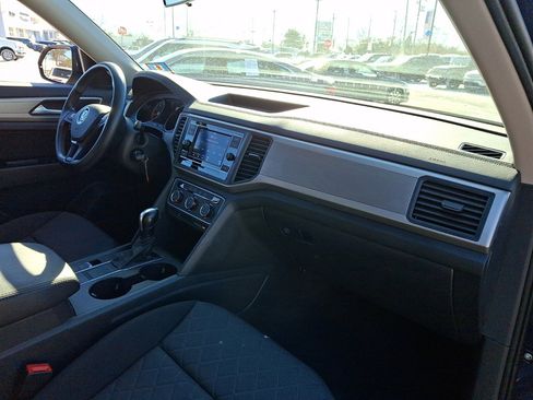 Used 2020 Volkswagen Atlas S image 11