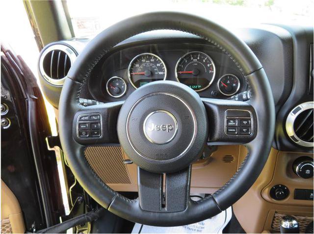 Used 2018 Jeep Wrangler Unlimited Sahara w/ Max Tow Package AWD/4WD image 30