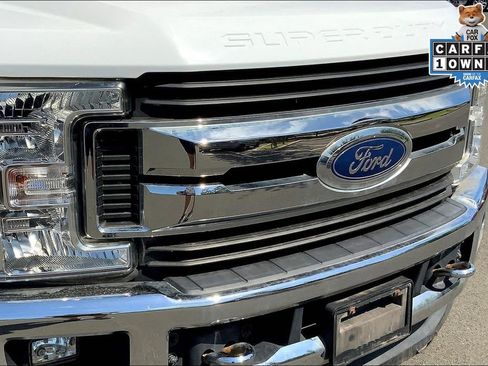 Used 2019 Ford F250 XLT w/ XLT Premium Package image 26