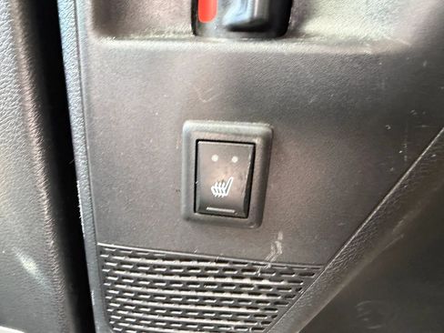 Used 2020 Chrysler Pacifica Limited FWD image 18