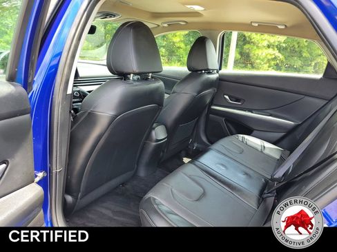 Used 2022 Hyundai Elantra Limited w/ Preferred Accessory Package FWD image 13