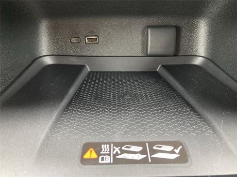 New 2026 Chevrolet Traverse LT w/ Sun and Wheel Package image 31