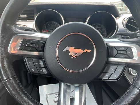 Used 2015 Ford Mustang GT RWD image 10