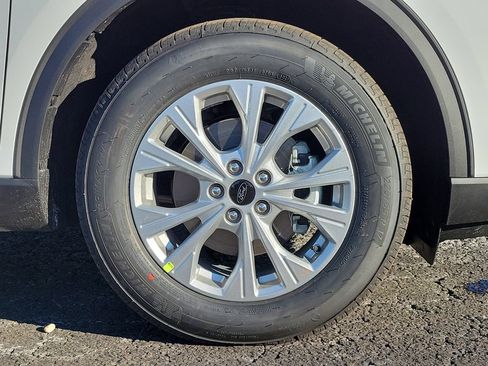 New 2026 Ford Escape Active image 9