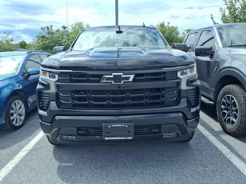 Used 2022 Chevrolet Silverado 1500 RST AWD/4WD image 3