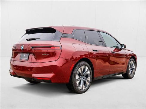 Used 2026 BMW iX xDrive45 w/ Premium Package image 5