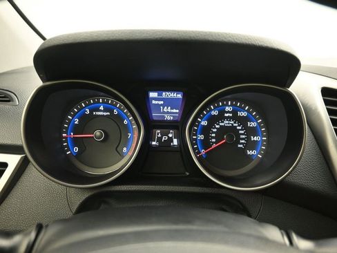 Used 2016 Hyundai Elantra GT FWD image 14