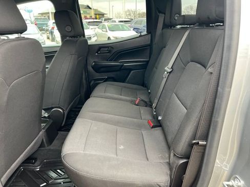 Used 2024 Chevrolet Colorado W/T RWD image 13