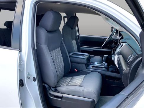 Used 2021 Toyota Tundra SR5 AWD/4WD image 9