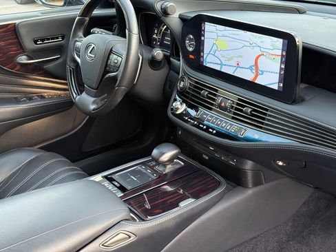 Used 2022 Lexus LS 500 AWD w/ Interior Upgrade Package image 7