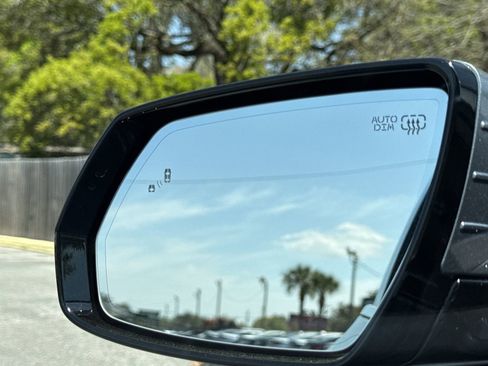 Used 2017 Genesis G80 3.8 w/ Option Group 02 image 14