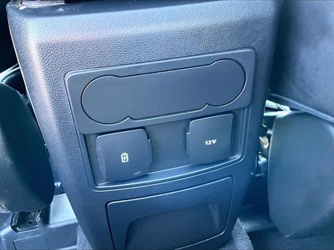 Used 2023 Ford Explorer XLT w/ Equipment Group 202A AWD/4WD image 36