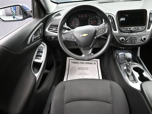 Used 2024 Chevrolet Malibu LT image 9