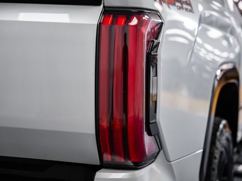 Used 2024 Toyota Tundra Platinum AWD/4WD image 9