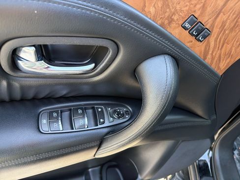 Used 2021 Nissan Armada SL w/ Captain's Chairs Package RWD image 19
