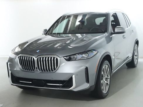 Used 2025 BMW X5 xDrive40i w/ Climate Comfort Package AWD/4WD image 1