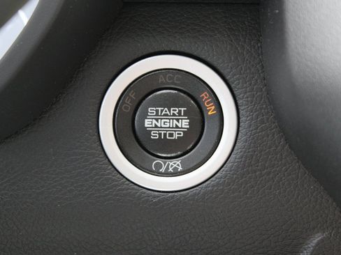 Used 2019 RAM 2500 Big Horn image 27