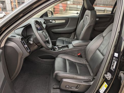 Certified 2023 Volvo XC40 B5 Plus w/ Driver Assist Package image 11