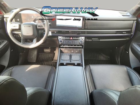 Used 2024 Hyundai Santa Fe Calligraphy image 11