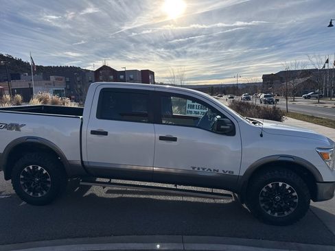 Used 2018 Nissan Titan PRO-4X image 6