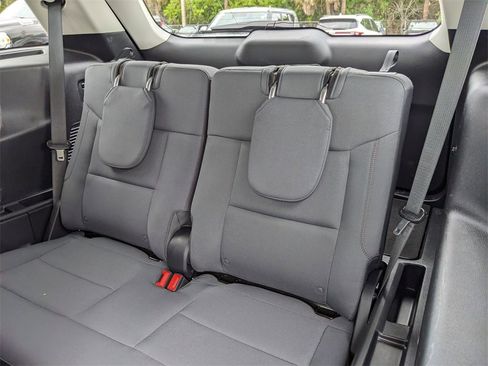 Used 2025 Ford Explorer Active image 20